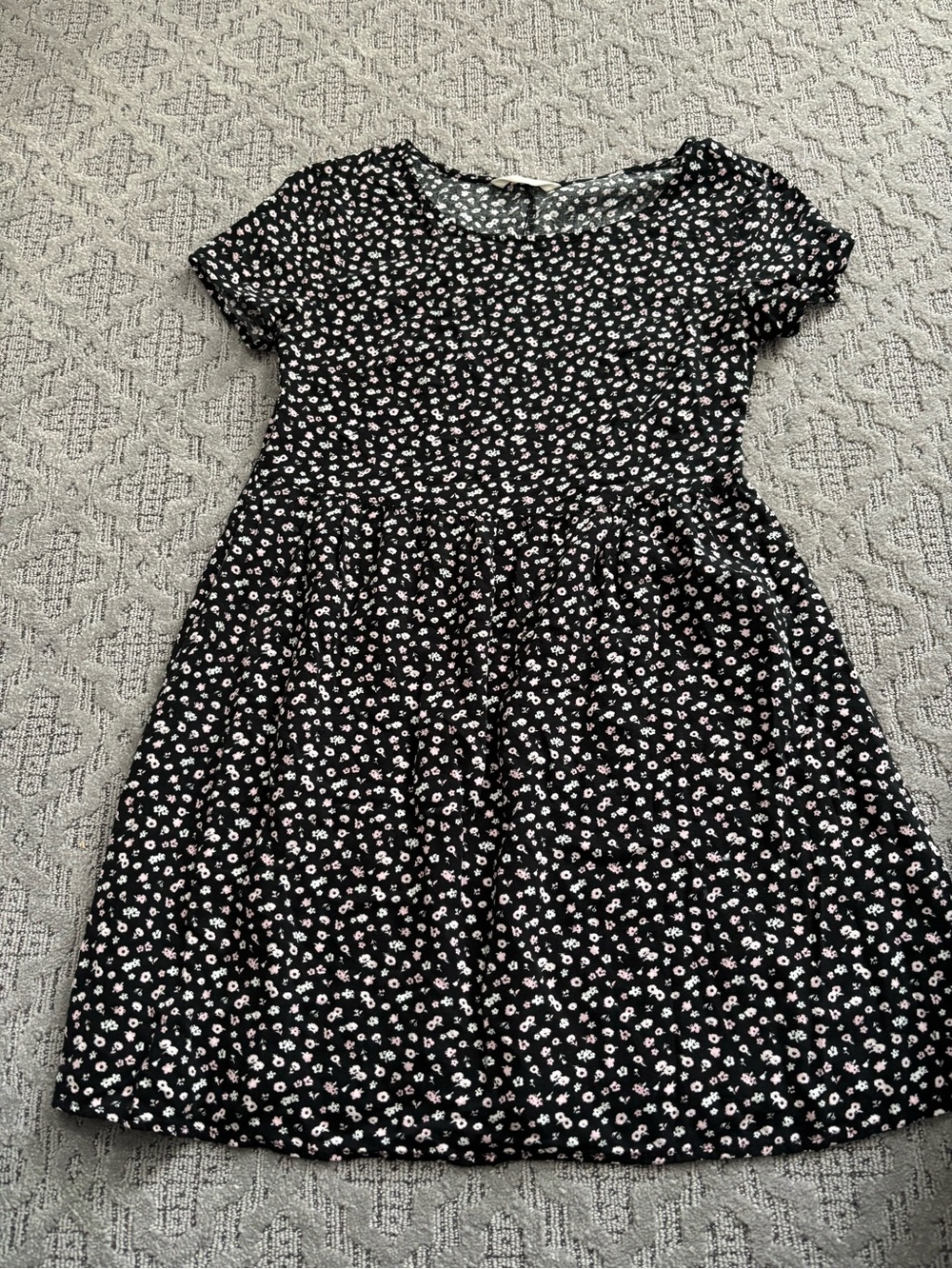 Black Floral Short-Sleeve Dress